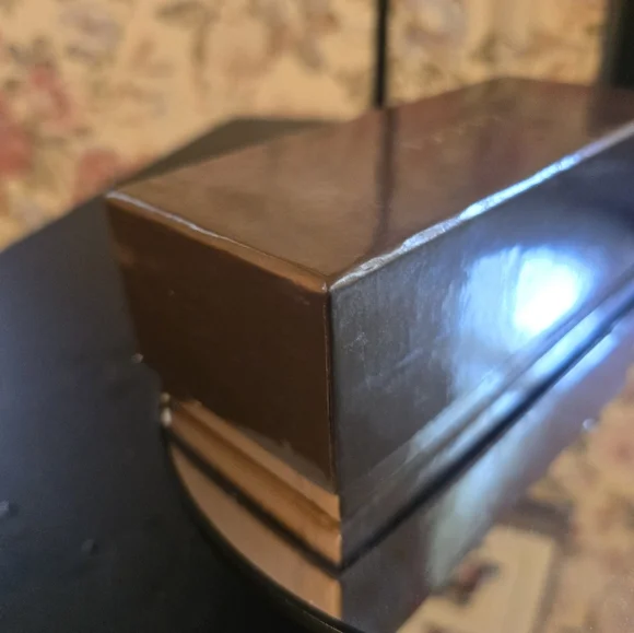 Gucci Metallic Gold Empty Box - Picture 3 of 5